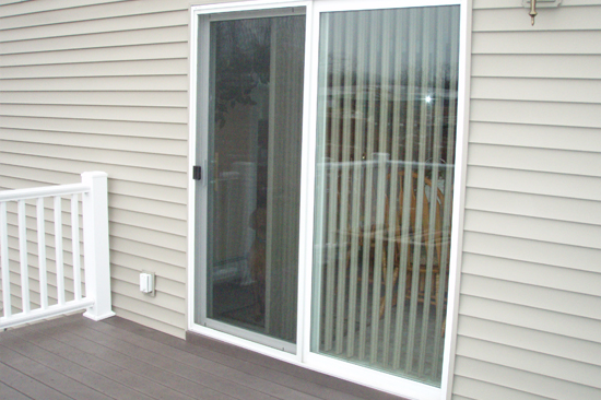 Oakville-screen-door-repair